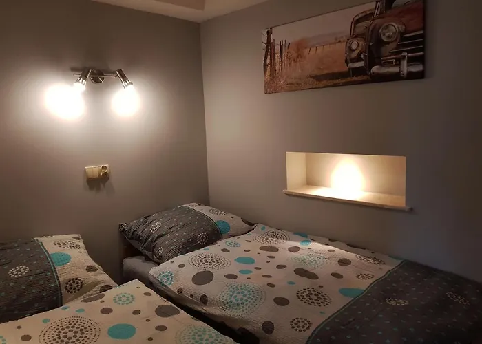 Kaszubskie Nad Jeziorem بيت خشبي أسترزيتش