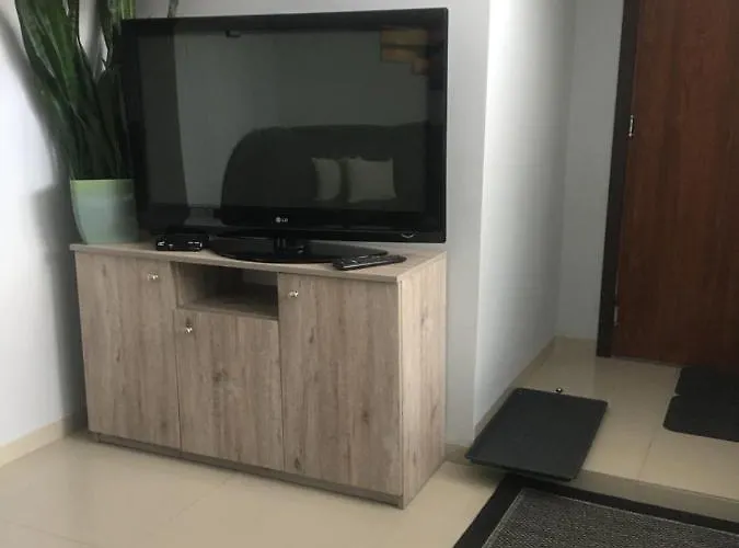 Kaszubskie Nad Jeziorem بيت خشبي *